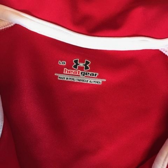 Under Armour Shirt - Picture 6 of 7